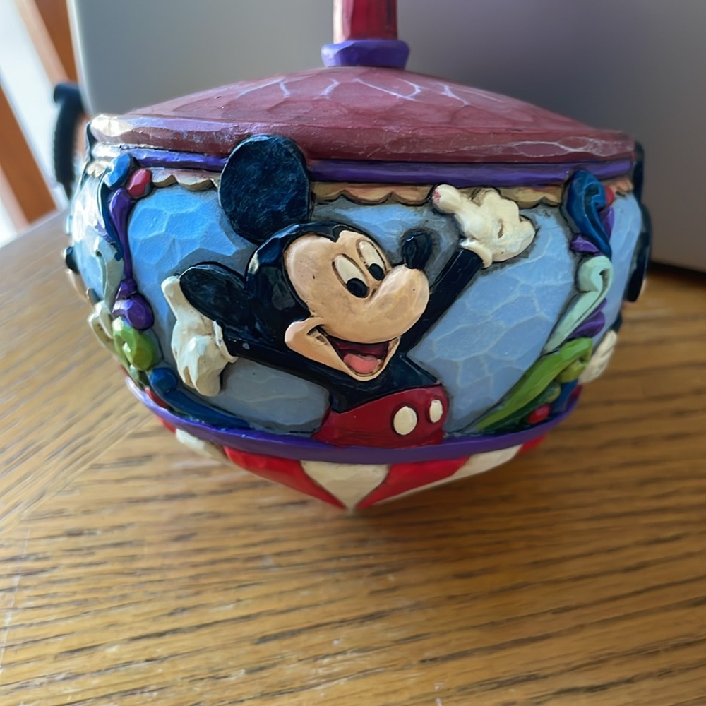 Disney Traditions Mickey Mouse “Spinning Through the Years” Jim Shore - Picture 4 of 8
